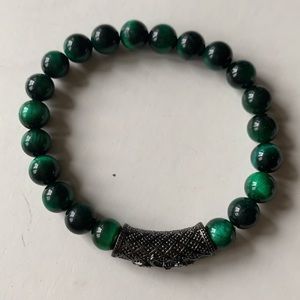 Green beaded bracelet